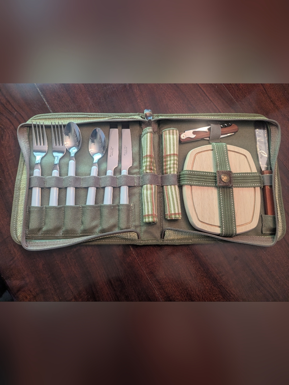 Picnic at Ascot 2 person wine and cheese travel set, charcuterie picnic kit